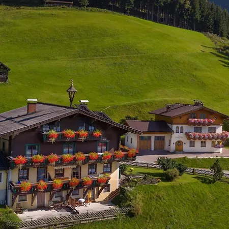 Schachengut Huettenkogel Gasteinertal Salzburg *